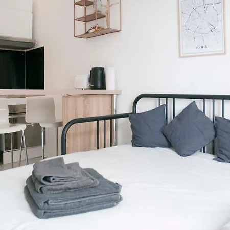 Small Bright Studio In The Heart Of